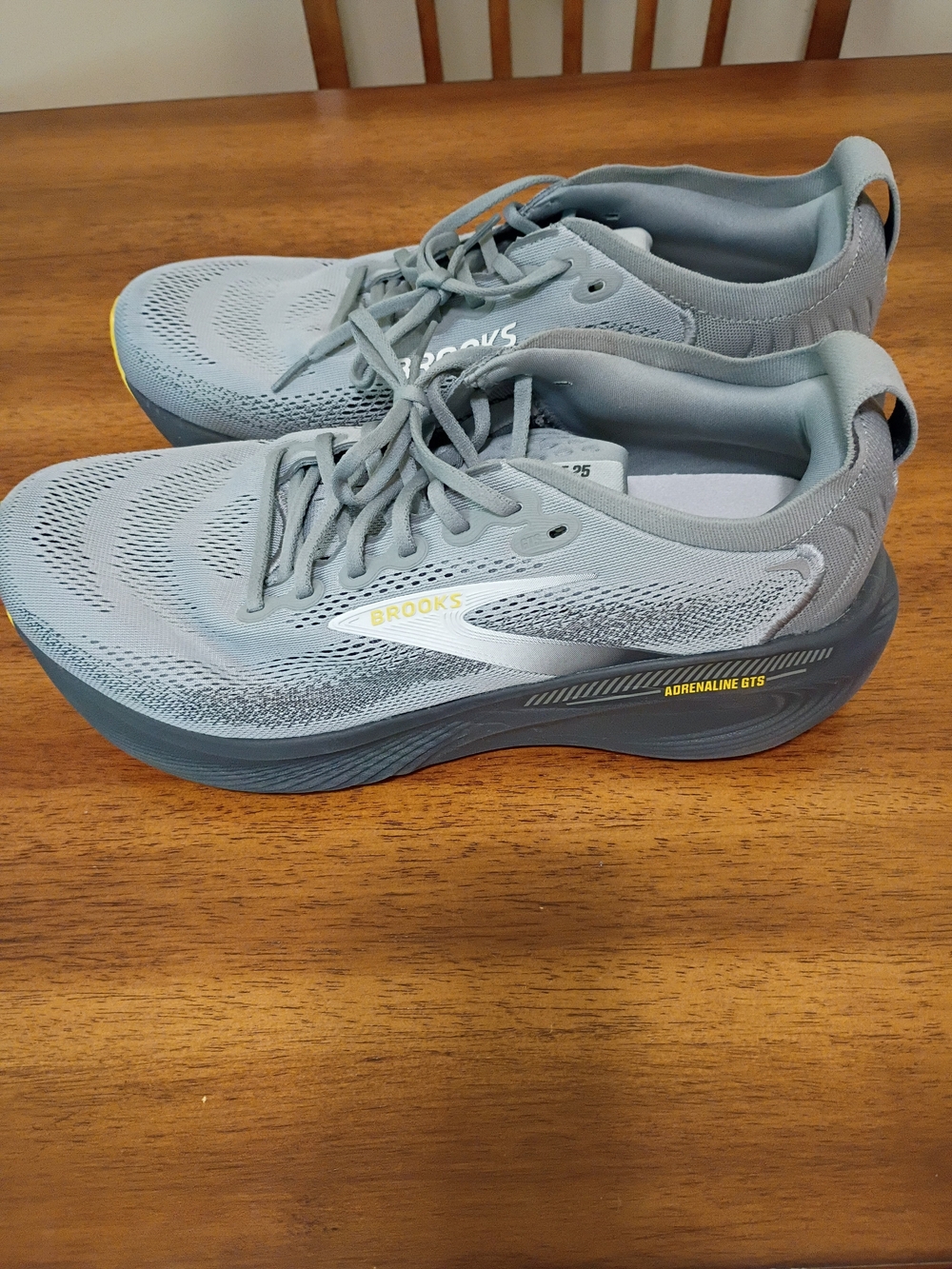 Brooks Adrenaline GTS 25 Men's Running Shoes - Light Gray - Picture 3 of 5